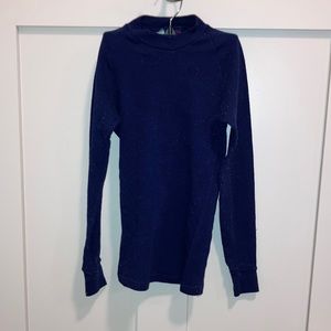 Women’s navy blue polypropylene thermal top. Patagonia.